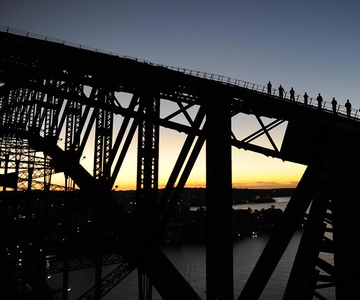 Sydney Harbour BridgeKlättring: Toppmöte Skymning
