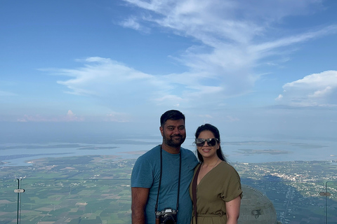 Góra Czarnej Dziewicy, tunele Cu Chi, Cao Dai motocyklem