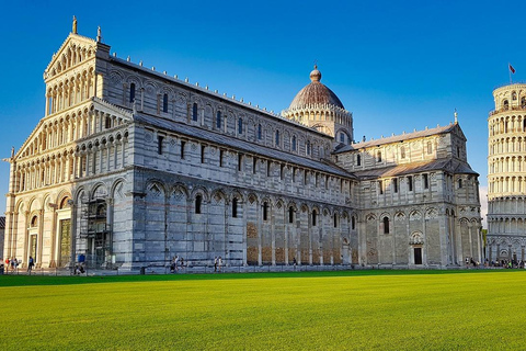 Small Group Golf Cart Tour in Pisa (1 hour round trip)