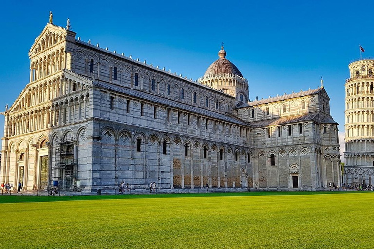 Small Group Golf Cart Tour in Pisa (1 hour round trip)