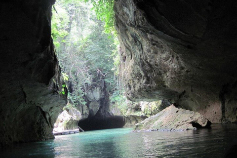 Belize City: Cave Tubing and Xunantunich Mayan Site TourXunantunich and Cave Combo