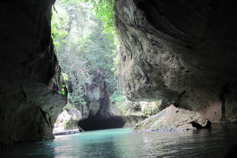 Belize City: Cave Tubing and Xunantunich Mayan Site TourXunantunich and Cave Combo