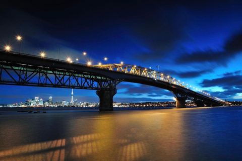 Auckland Harbour Dinner Cruise with Buffet Dinner