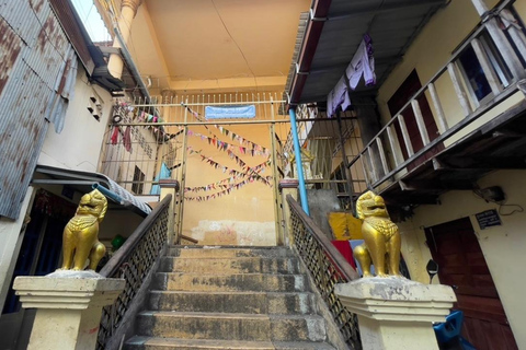 Local Market & Culture Walking Tour of Phnom Penh City