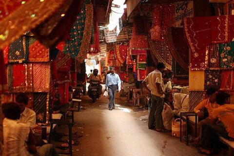 Private Full-Day Jaipur City Tour with Car & Guide Jaipur Full-Day Sightseeing Tour by Car with Guide & Lunch
