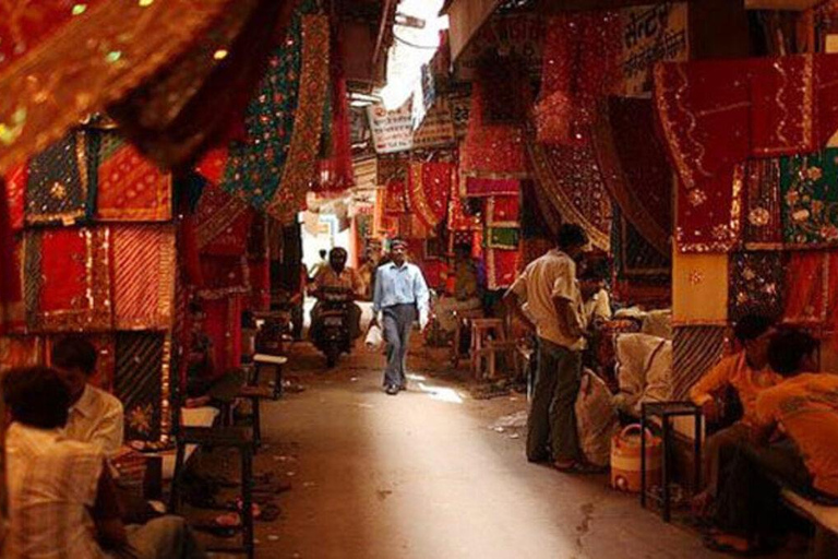 Private Full-Day Jaipur City Tour with Car & Guide Jaipur Full-Day Sightseeing Tour by Car with Guide & Lunch