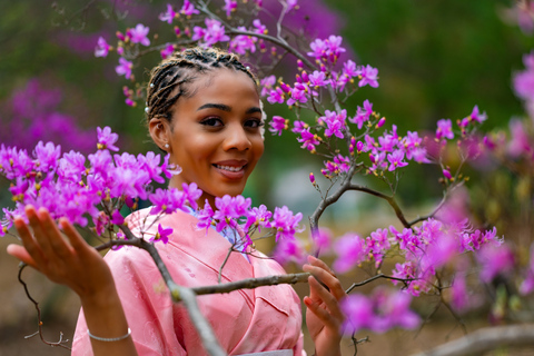 Kyoto: Private Kimono Photoshoot for Couples and Solo