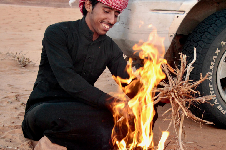 Wadi Rum : 2nuits/3Jours de trekking dans le désert, Camping &amp; repas