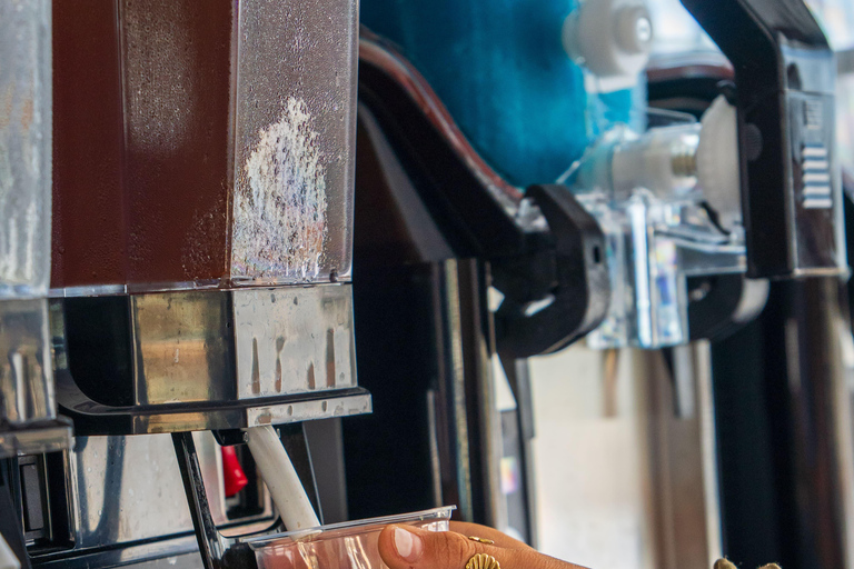 Split: Trogir Walking Tour, Blue Lagoon & Shipwreck Cruise Split: Trogir, Shipwreck & Trogir Boat Tour with Food/Drinks