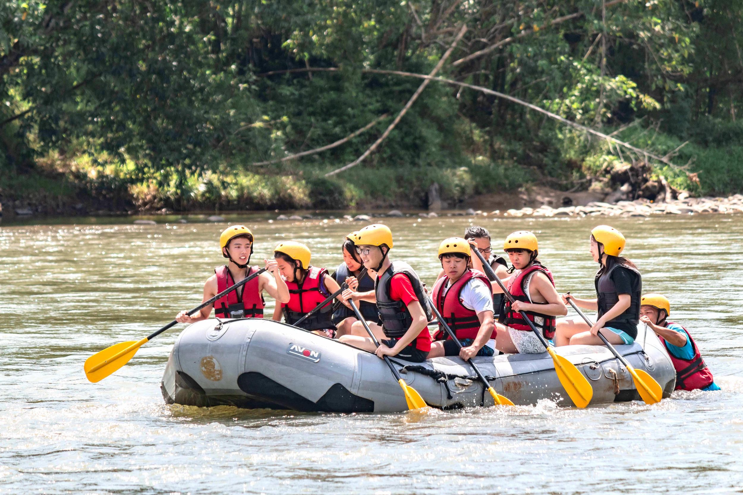 Sabah: Kiulu Wildwasser-Rafting (Level 1–2) mit Mittagessen