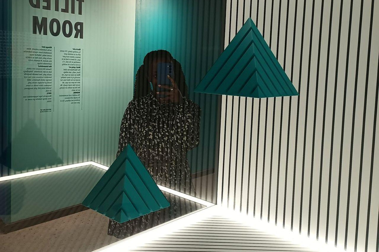 Nairobi: Museum of Illusions Guided Tour with transfers