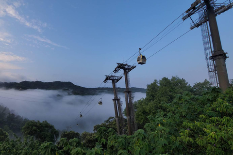 Taipei: Maokong Gondola & Zoo Combo Ticket with Train