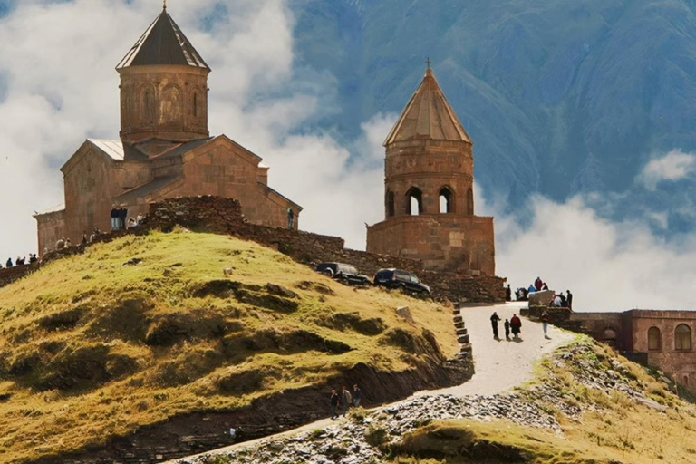 Desde Tiflis : Ananuri - Gudauri y Kazbegi Tour privado