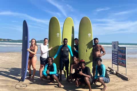 Weligama : cours de surf avec equipement et instructeur