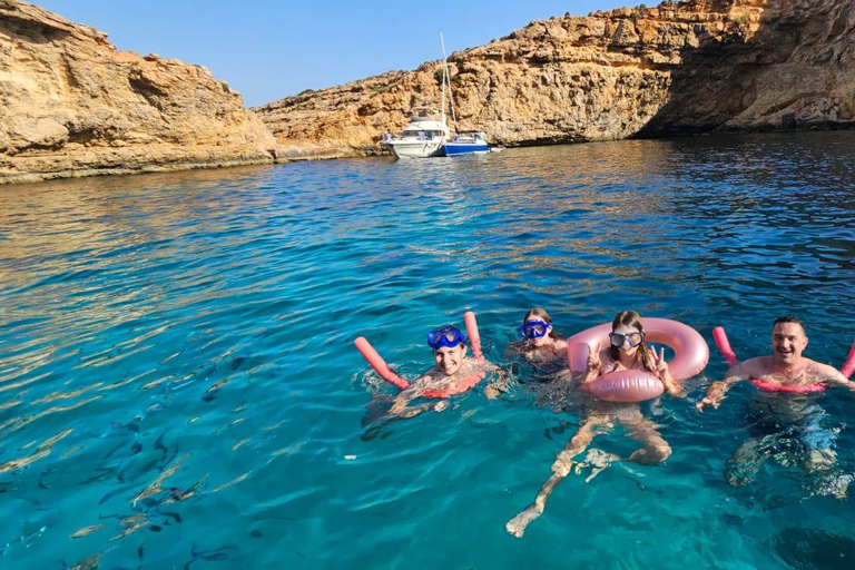 Von Cirkewwa aus: Comino und Blaue Lagune Private Bootstour