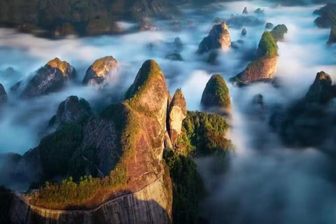 Guilin：Bajiaozhai Danxia (Guilin) Admission Ticket Gumuchong Jungle Crossing