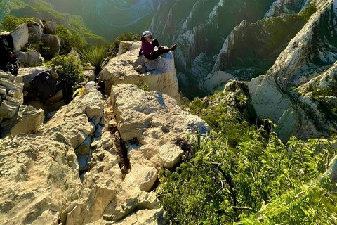 Monterrey: Hiking with Rappelling to El Nido de los Aguiluchos Monterrey: Hiking with Rappel to El Nido de los Aguiluchos