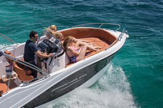 Rab: Barracuda 545 Boat Rental 1 day