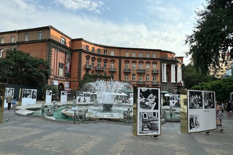 Yerevan: Guided Walking Tour with Vernissage Market Visit