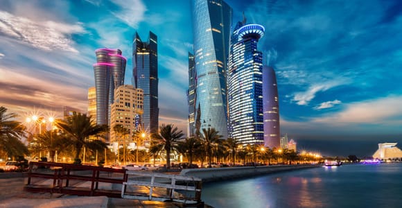 Doha: Guided City Tour to Souq Waqif, Katara, & Pearl-Qatar