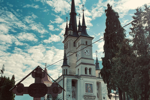 Brașov: Slow Travel Photography Tour in Saxon Villages