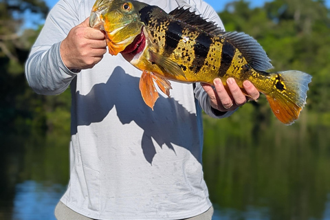 Private fishing in the Panama Canal, Gatun Lake