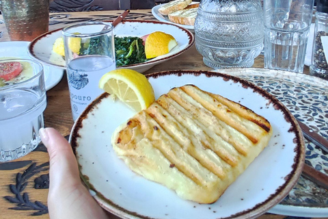 Griekse Ouzo en Meze culinaire tour met een plaatselijke bewonerGriekse Ouzo en Meze culinaire tour