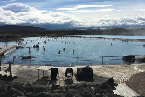 Busstur till sjön Myvatn och Godafoss från Akureyri