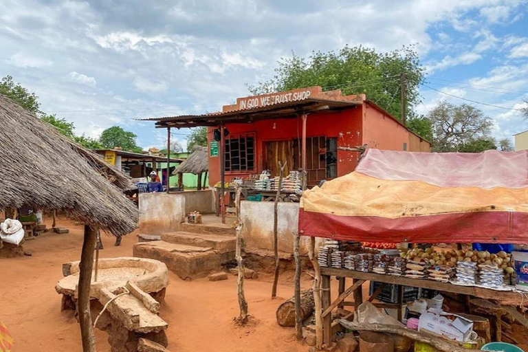 Livingstone: Tour guiado pela vila de Mukuni com serviço de busca