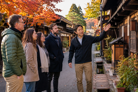 Takayama: Private Old Town, Temples & Autumn Colors Walk