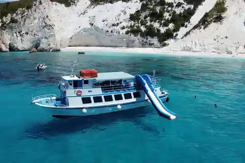 Argostoli: Full-Day Boat Cruise with Lunch