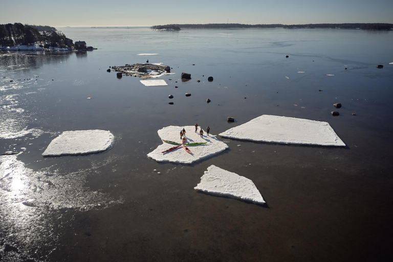 Helsinki: Zimowy spływ kajakowy po wschodnim archipelagu Helsinek