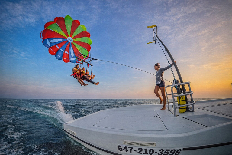 Toronto: Parasail Adventure Charter with Lake Ontario Views Double Flights - Two People Together