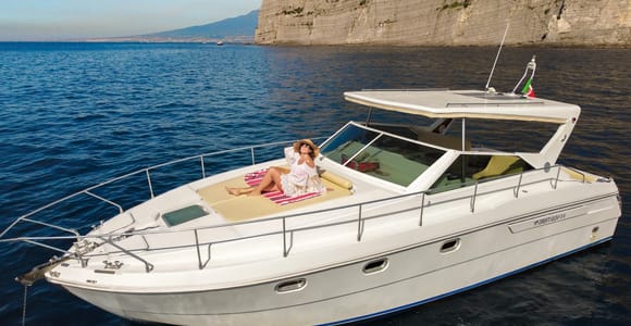 Capri: Boat tour from Sorrento with a stop for swimming