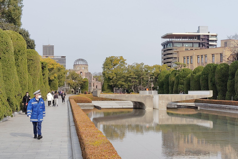 Hiroshima: 5.5-Hour Highlights Tour with Professional guide