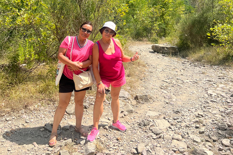 Excursión de un día a la cascada de Shengjergj desde Tirana