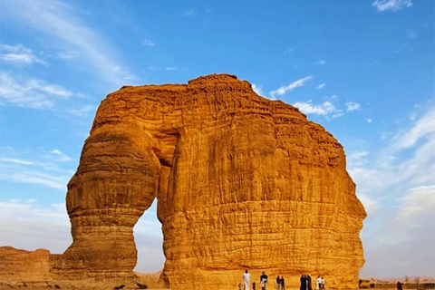 Al Ula: Full-Day Tour by Private SUV Car
