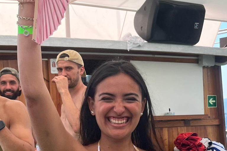 Dubrovnik: Sunset Boat Party with DJ & Blue Lagoon Swim Stop