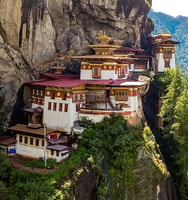 6 Days Bhutan Tour - Gangtey - Housity