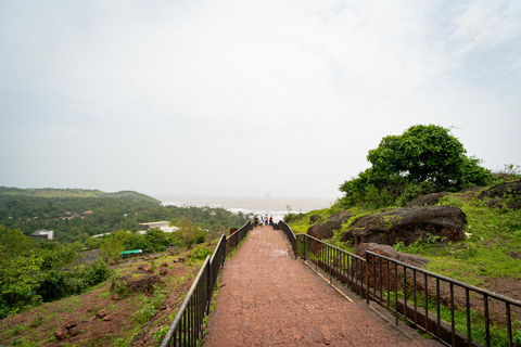 Goa: Vagator Village E-Bike Tour with Chapora Fort Sunset