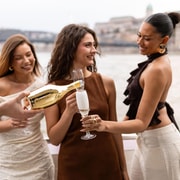 Budapest: Bottega-Prosecco-Bootsfahrt mit unbegrenztem Prosecco