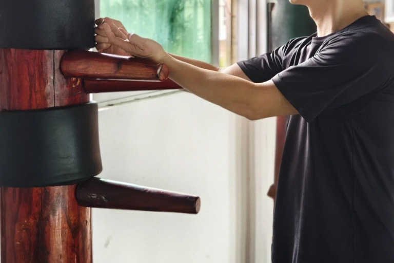 Foshan: Private Wing Chun Experience & Temple Visit