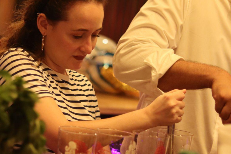 Cocktail Class in Madrid: Shake, Drink & Party