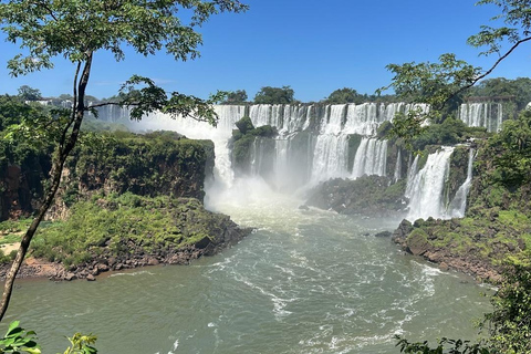 Iguazu Falls: Guided tour of the falls on the Argentinian side and Feirinha Iguazu Falls: Guided Tour of the Falls on the Argentinian Side and Feirinha