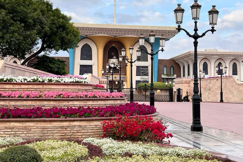 Luxury Private Muscat Tour with Local Omani Guide ⭐ Ford Mustang GT