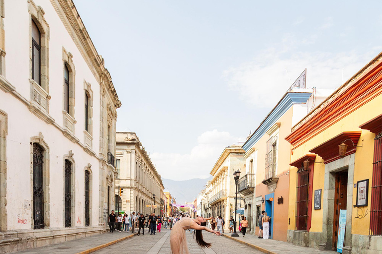 Oaxaca: Photography Shoot with Ballerina and Guide