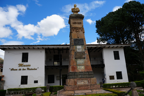 Tagestour zum Giron-Wasserfall und Busa-See von Cuenca ausGemeinsame Tour