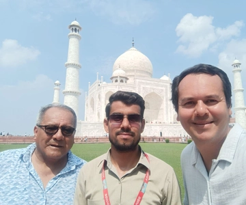From Delhi: Taj Mahal Sunrise, Baby Taj & Agra Fort Day Tour