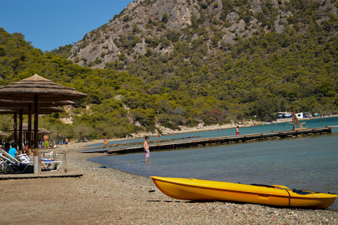 Explore Loutraki & Lake Vouliagmeni: Nature and Relaxation