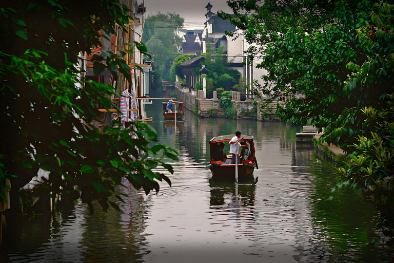 From Shanghai: Suzhou Day Trip with Garden & Temple